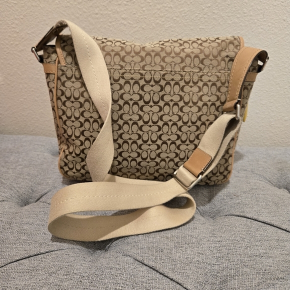 Coach Signature C Jacquard Messenger Satchel Bag F70283 - Picture 9 of 16